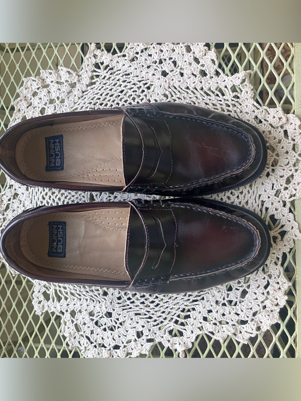 Nunn Bush Men's Burgundy Leather Penny Loafers. Size 9 1/2 W